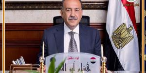 محافظ أسيوط يستعرض جهود مديرية العمل خلال أبريل الماضي