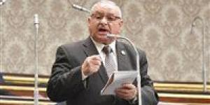 النائب محمد أبو زيد يطالب بتشكيل لجنة لمعاينة مبنى التأمين الصحي في ملوي