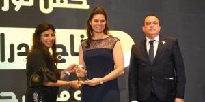 «القومي لحقوق الإنسان» يكرم يسرا اللوزي عن دورها في «لام شمسية».. صور