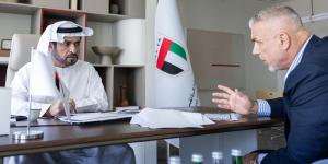 حمدان بن مبارك يلتقي مدرب المنتخب كوزمين