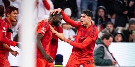 بايرن ميونخ يحتفل بلقب الدوري الألماني بثنائية في شباك مونشنجلادباخ