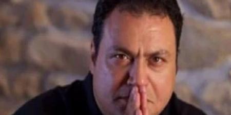 مراد مكرم يحذر من تسميم الكلاب والقطط