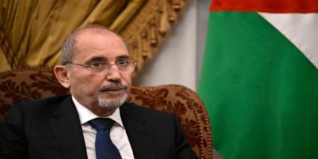 وزير الخارجية يلتقي نظيره الإماراتي في دبي