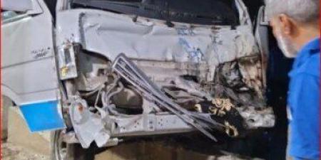 كثافات مرورية أعلى الطريق الأوسطي إثر تصادم سيارة نقل تريلا مع ميكروباص