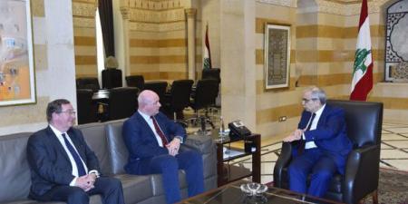 سلام استقبل نائب رئيس الأركان البريطاني: نشدد على ضرورة الانسحاب الإسرائيلي الكامل من لبنان