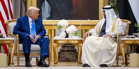محمد بن زايد وترامب يشهدان إطلاق المرحلة الأولى من مجمع الذكاء الاصطناعي بسعة 5 جيجاوات في أبوظبي