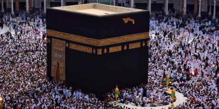 كيف تحافظ على طاقتك وتتجنب المشكلات الصحية أثناء أداء مناسك الحج؟.. "الصحة" تجيب