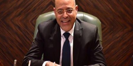 "إعانات الطوارئ" و"التدريب والتأهيل" و"الخدمات".. ابرز حصاد وزارة العمل