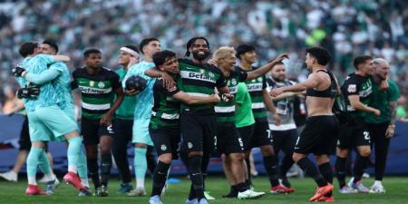 سبورتنج يتوج بلقب الدوري البرتغالي بتغلبه على فيتوريا