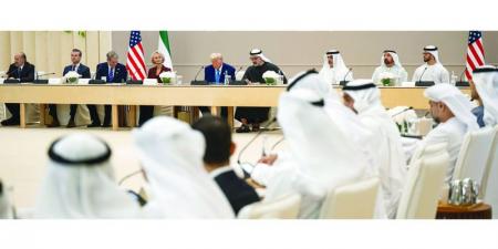 خالد بن محمد وترامب يشهدان حوار الأعمال الإماراتي الأميركي