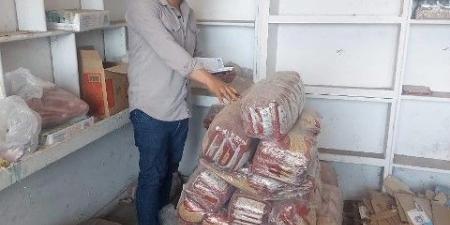 ضبط من 25 طن دقيق ولحوم ودواجن ومخللات وتحرير 366مخالفة بالدقهلية