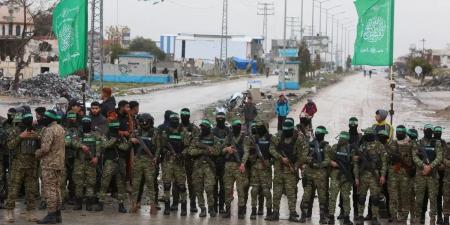 حماس توافق على مبادلة 9 رهائن بهدنة 60 يومًا و300 أسير فلسطيني