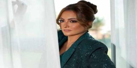 بشرى تثير الجدل برسالة غامضة والجمهور يسأل
