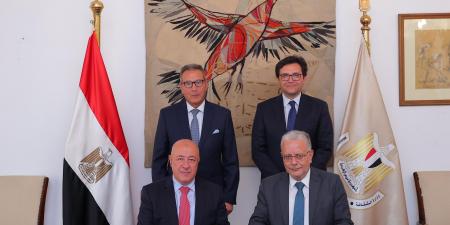 البنك الأهلي المصري ووزارة الثقافة يوقعان بروتوكول تعاون لتشغيل مبنى "السلطان حسين" وتحويله إلى مركز للعرض المتحفي والفني