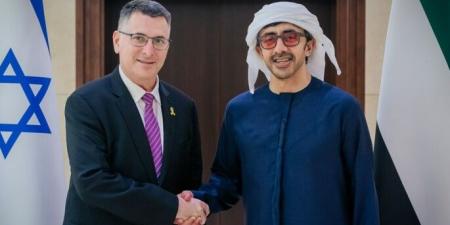 "وام": اتفاق بين بن زايد وساعر على بدء إدخال مساعدات إنسانية من الإمارات إلى غزة