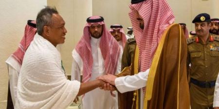 أمير المدينة المنورة يزور ميقات ذي الحليفة ويتفقد أعمال المرحلة الأولى من مشروع التطوير والتأهيل للمسجد