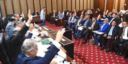 تشريعية النواب توافق نهائيا على تعديل قانوني مجلس النواب، وتقسيم الدوائر الانتخابية