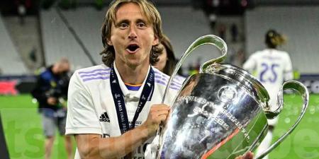 مودريتش يرحل عن ريال مدريد بعد 13 عامًا من الأساطير والتتويجات