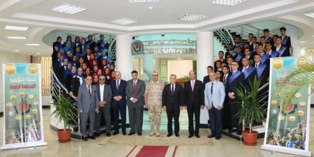 ندوة تثقيفية تنظمها قوات الدفاع الشعبي والعسكري بجامعة السويس