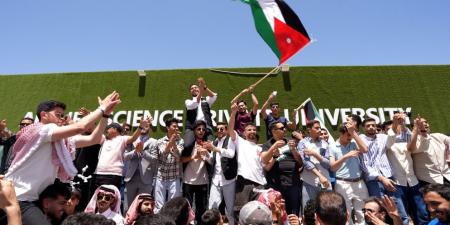 جامعة العلوم التطبيقية الخاصة تحتفل بعيد الاستقلال الـ79 وتفتتح معرض الجاليات 2025
