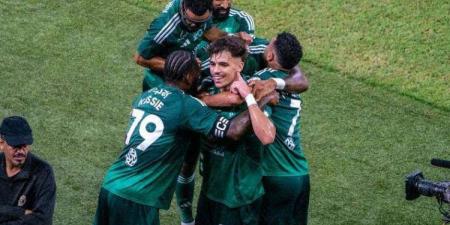 رحيل لاعب أهلي جدة وصراع أوروبي لضمه خلال الميركاتو الصيفي