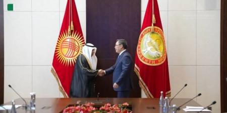 رئيس قيرغيزستان يستقبل رئيس اتحاد الغرف السعودية وعددًا من المستثمرين
