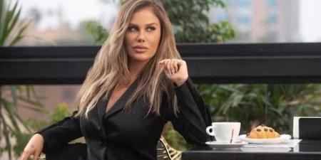 نيكول سابا تثير الجدل بصورتها بالنقاب قبل رمضان