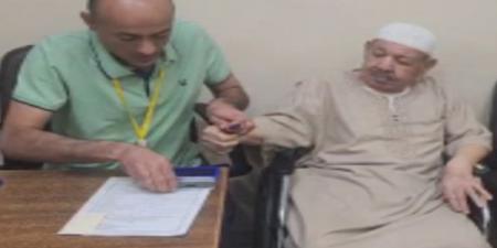 الجوازات والهجرة تواصل التيسير على كبار السن والمرضى