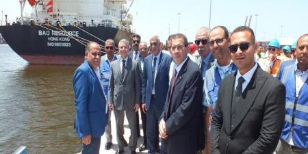 رئيس مصلحة الجمارك. فى جولة ميدانية بميناءي الإسكندرية والدخيلة: