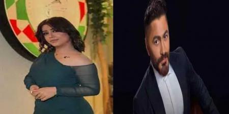 الفنان تامر حسني ينشر فيديو لهديل مانع وهي ترقص على أغنيته.. والوسط اليمني منقسم!