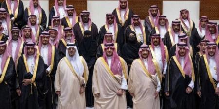 عبدالعزيز بن سعود يلتقي متقاعدي القطاعات التابعة للداخلية بمنطقة مكة