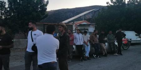 أهالي كفركلا نفذوا وقفة احتجاجية على اعتداءات إسرائيل وهددوا بخطوات تصعيدية إذا لم تتخذ الدولة اجراءات لحمايتهم