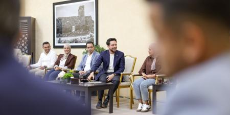 ولي العهد عبر انستاغرام: "أفكار مميزة خلال لقائي شباب وشابات المفرق"