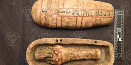 مصر تسترد 7 قطع فرعونية أثرية بعد ضبطها في فرنسا