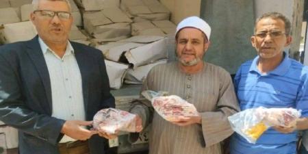 توزيع 2 طن لحوم من مشروع صكوك الإطعام على الأسر الأولى بالرعاية بالشرقية
