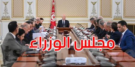 رئيس الجمهورية يدعو لحل شركة الاتصالية للخدمات ومواصلة الثورة التشريعية