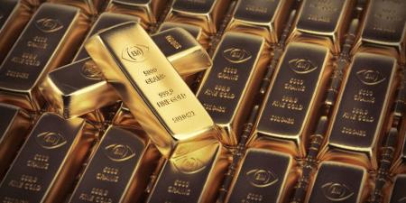 الذهب يتجه لتكبد خسائر أسبوعية مع ارتفاع الدولار