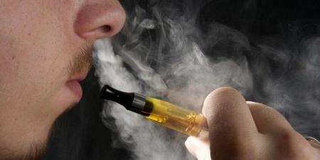 الصحة العالمية تطالب بحظر عاجل لمنتجات التبغ المنكهة: "النكهات تغذي الإدمان وتغري الشباب"