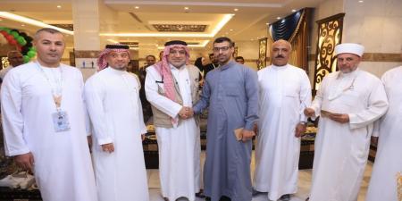 وزير الأوقاف يزور بعثتي القوات المسلحة والأمن العام