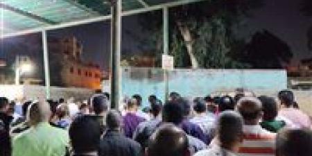 خلص عليه وهو قاعد على " القهوة ".. تشيع جثمان محامي مات على ايد شاب بكفر الشيخ