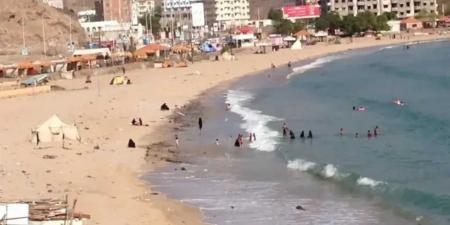 انتشال جثة فتاة مجهولة من أحد شواطئ عدن