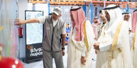 نائب أمير مكة يطلع على خطط توفير الدواء بالمشاعر