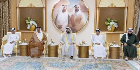 محمد بن راشد يستقبل المهنئين بعيد الأضحى المبارك