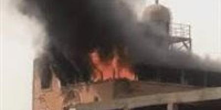 مشهد وطني عظيم لن يُنسى.. شباب المسلمون يساعدون في إطفاء حريق كنيسة العذراء بـ الأقصر
