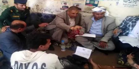 المليشيات الحوثية تُجند أكثر من 80 سجيناً قسراً في حجة وتُحول السجون إلى معسكرات بشرية