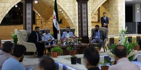 وزير الإدارة المحلية يبحث مع وجهاء محافظة إدلب الواقع الخدمي وتفعيل المجالس المحلية