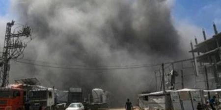 استشهاد 7 فلسطينيين جراء قصف الاحتلال خيمة تؤوي نازحين غرب خان يونس