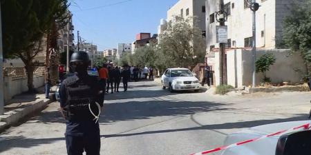 إصابة شخصين إثر سقوط جسم متفجر على منزل في إيدون والأمن يطوق المكان