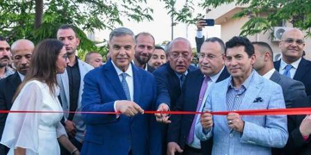 وزير الشباب والرياضة يفتتح مجمع البادل الدولى بنادى سبورتنج