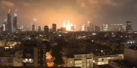 هيئة البث الاسرائيلية: انهيار مبنى في تل أبيب ومخاوف على حياة مفقودين في حيفا جراء القصف الإيراني